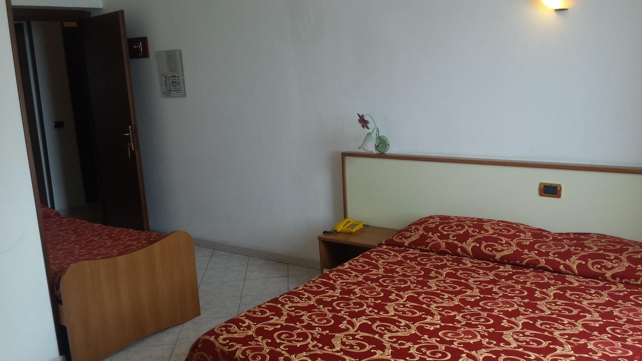 Hotel Ideale Varazze Ngoại thất bức ảnh